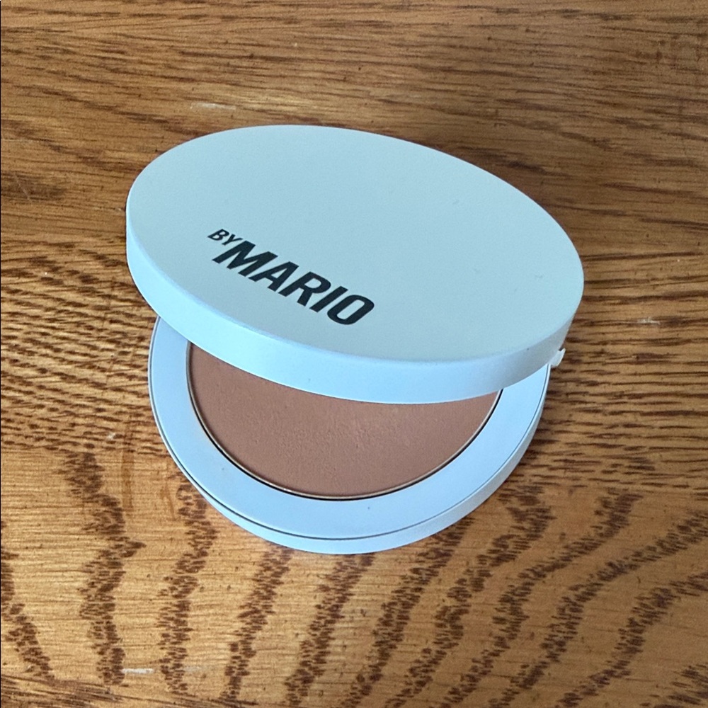 Makeup by Mario Bronzer
